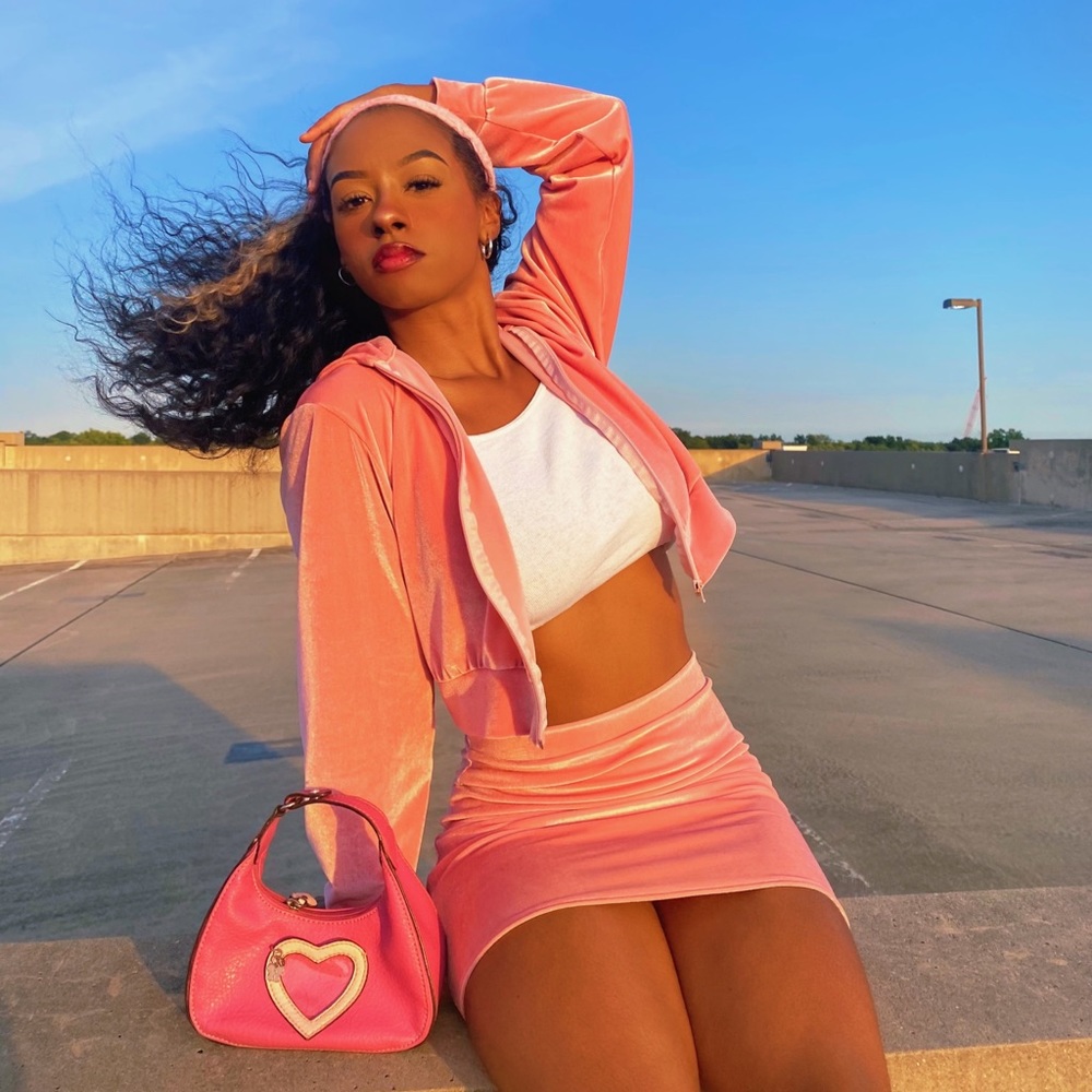 meet your posher, imani ✰